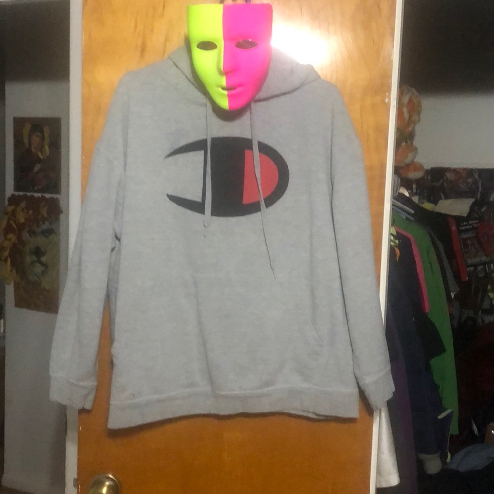 Champion Hoodie - Picture 1 of 4